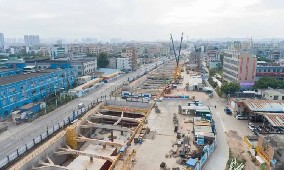 東部快線地鐵14號線明年通車，旭東圍擋廠家為城市安全建設(shè)美麗屏障！